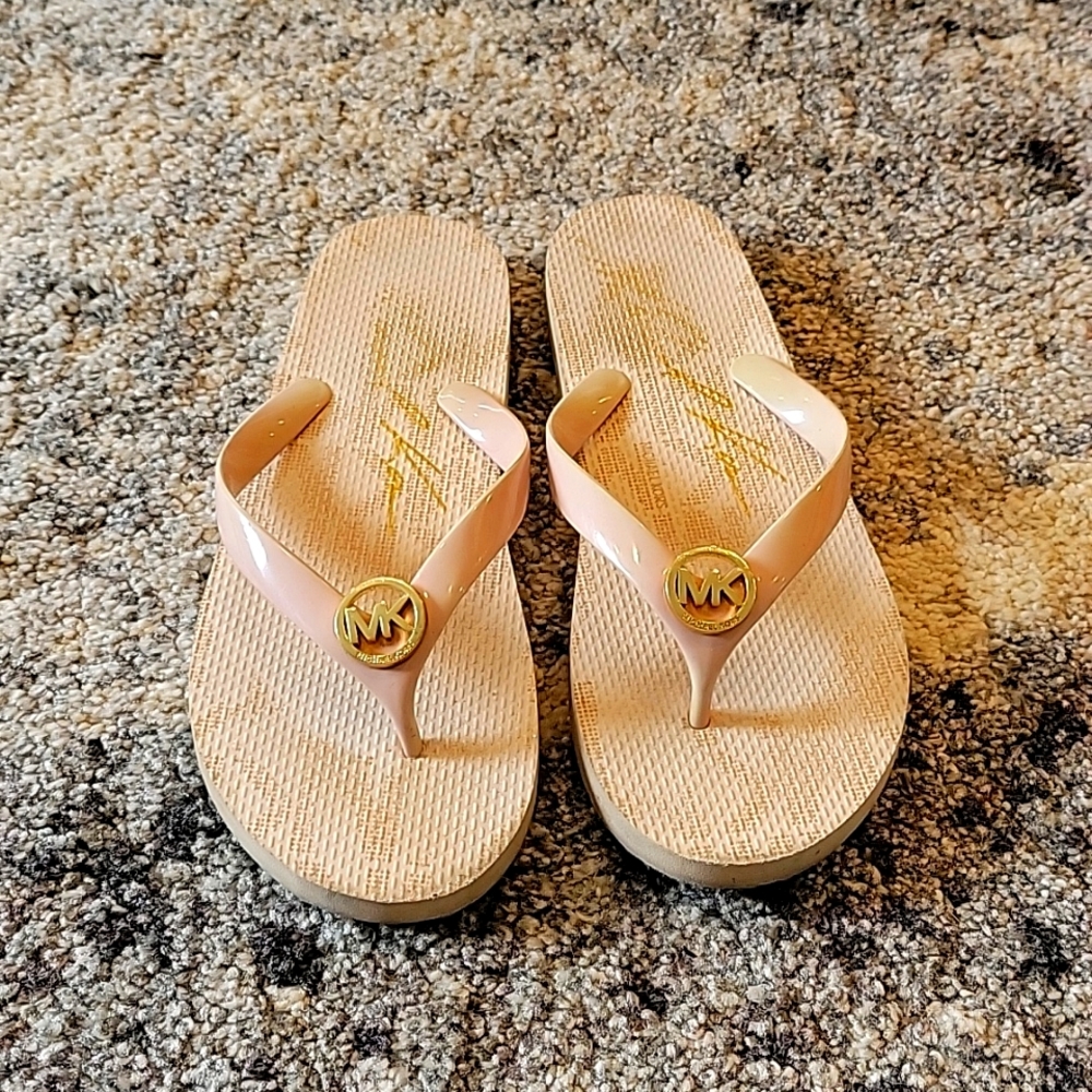 Flip flops